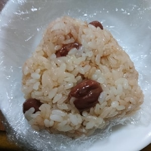 食紅を使わない豆色お赤飯